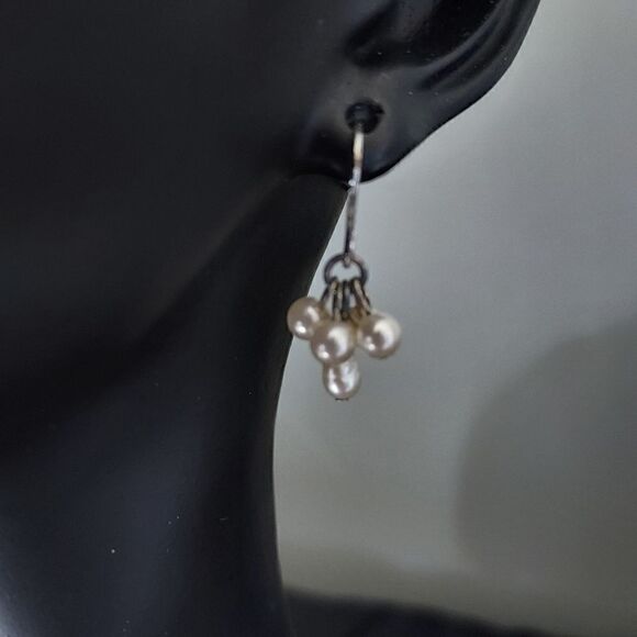 PEARL NECKLACE AND EARRING SET - Picture 10 of 13